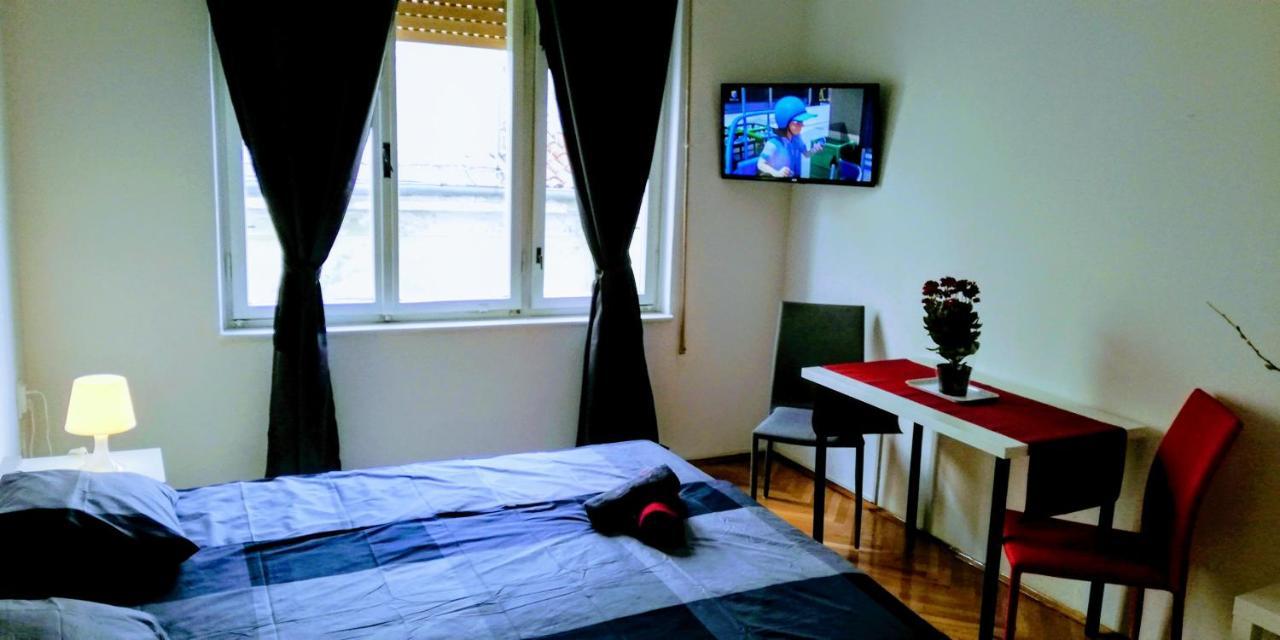 Pula Center Old Town Apartments And Rooms מראה חיצוני תמונה