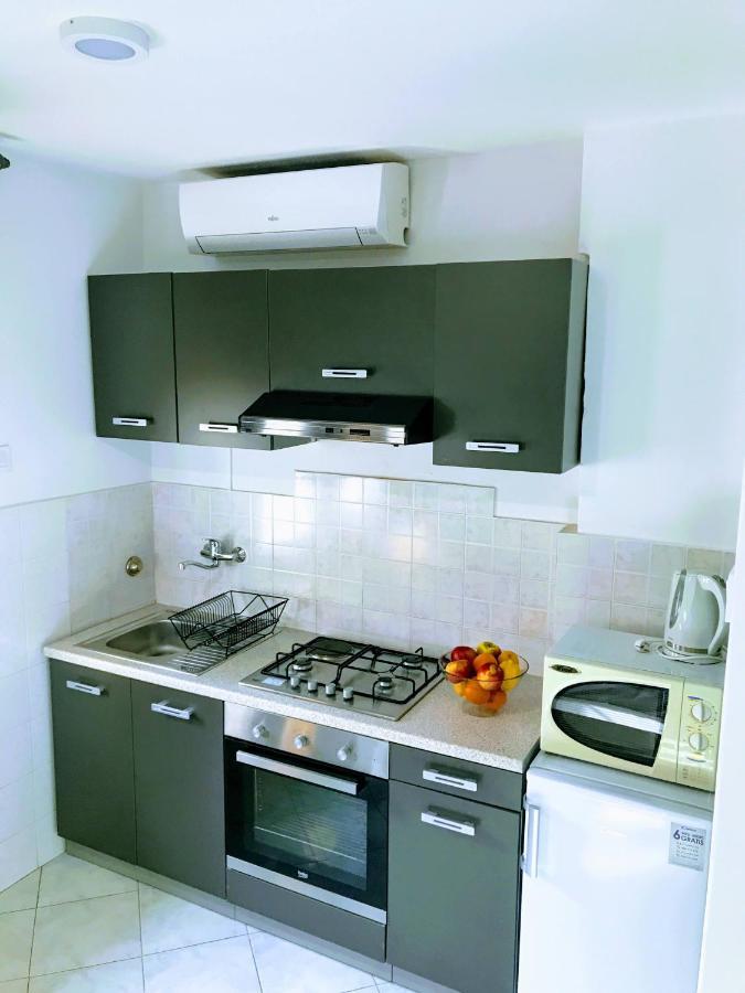 Pula Center Old Town Apartments And Rooms מראה חיצוני תמונה