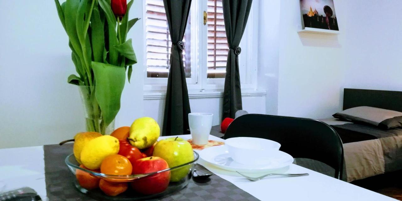 Pula Center Old Town Apartments And Rooms מראה חיצוני תמונה